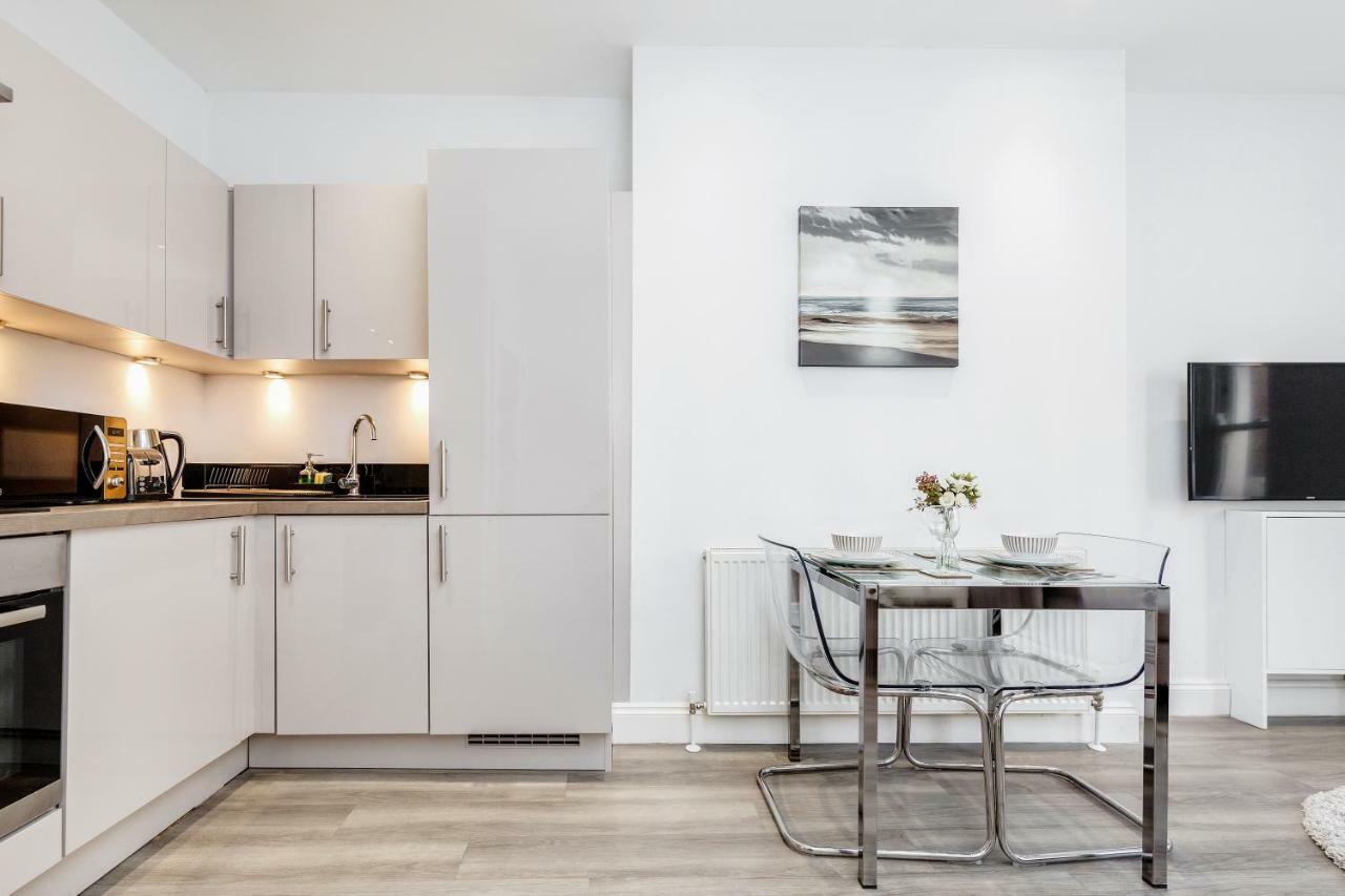 Bright & Modern 2-Bed Notting Hill Apartment Londra Exterior foto