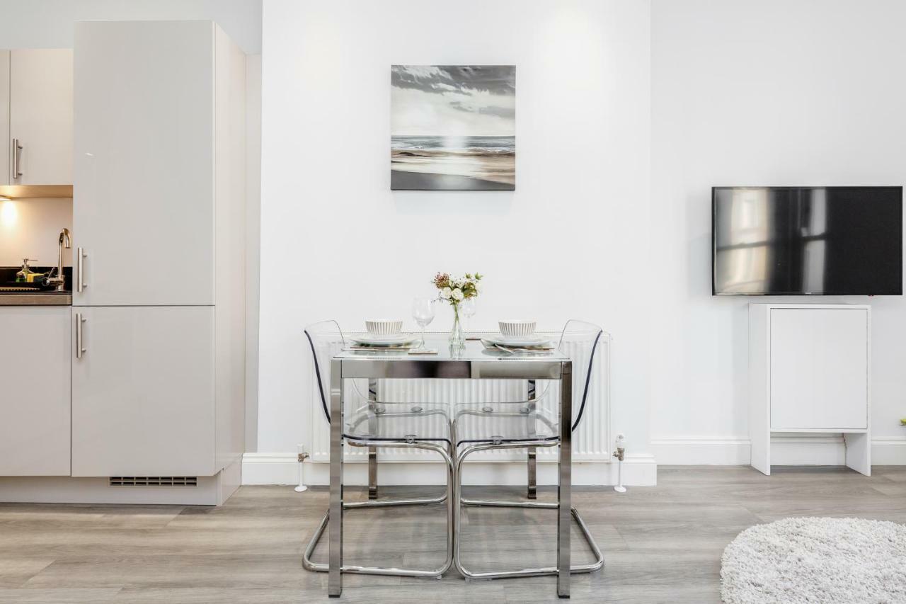 Bright & Modern 2-Bed Notting Hill Apartment Londra Exterior foto