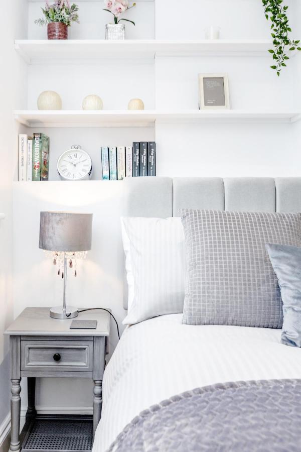 Bright & Modern 2-Bed Notting Hill Apartment Londra Exterior foto